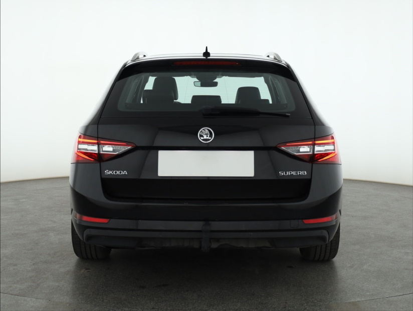 Škoda Superb, 2016