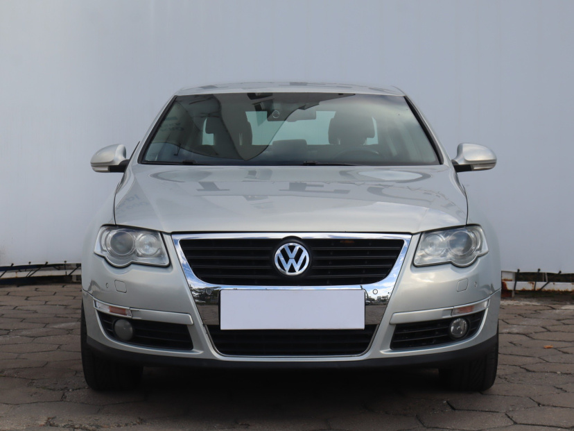 Volkswagen Passat, 2009