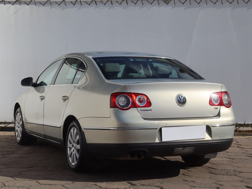 Volkswagen Passat, 2009