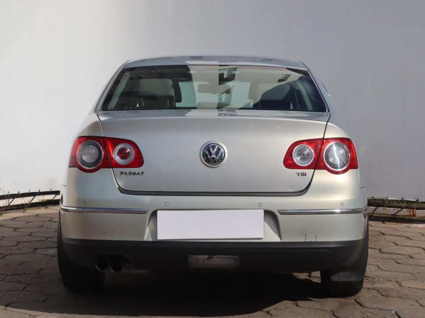 Volkswagen Passat, 2009