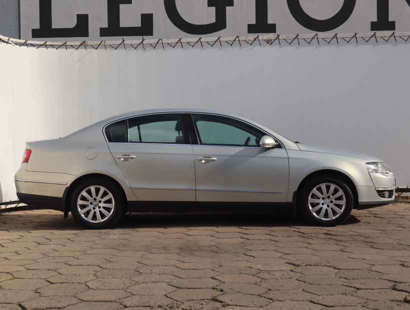 Volkswagen Passat, 2009