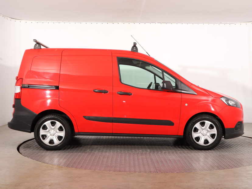 Ford Transit Courier, 2022