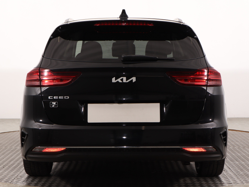 Kia Ceed, 2022
