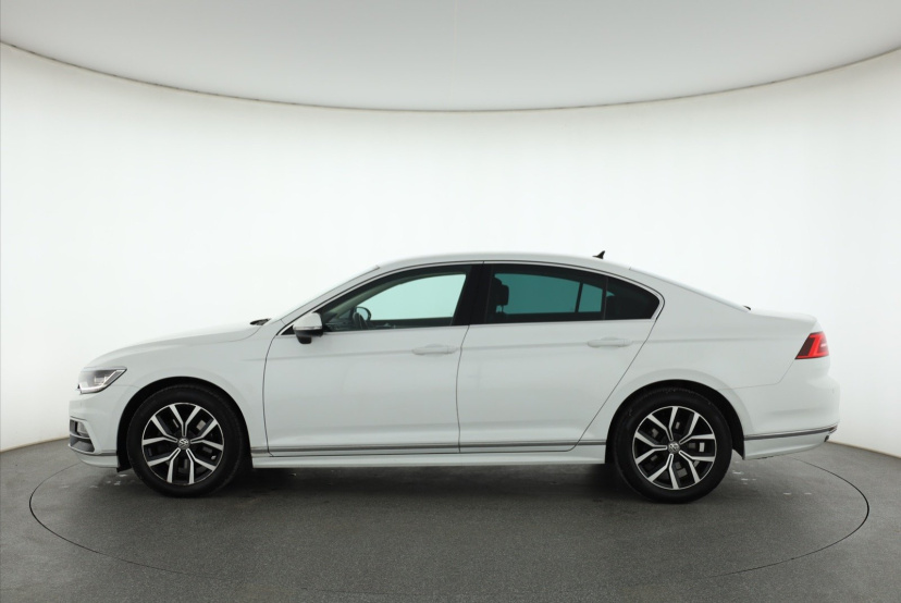 Volkswagen Passat, 2018