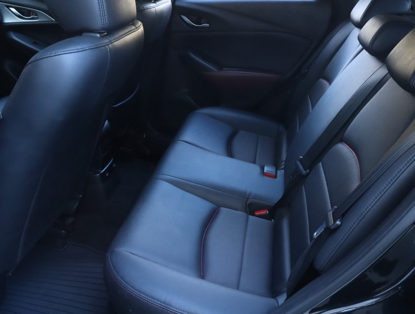 Mazda CX-3, 2015