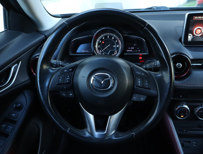 Mazda CX-3, 2015