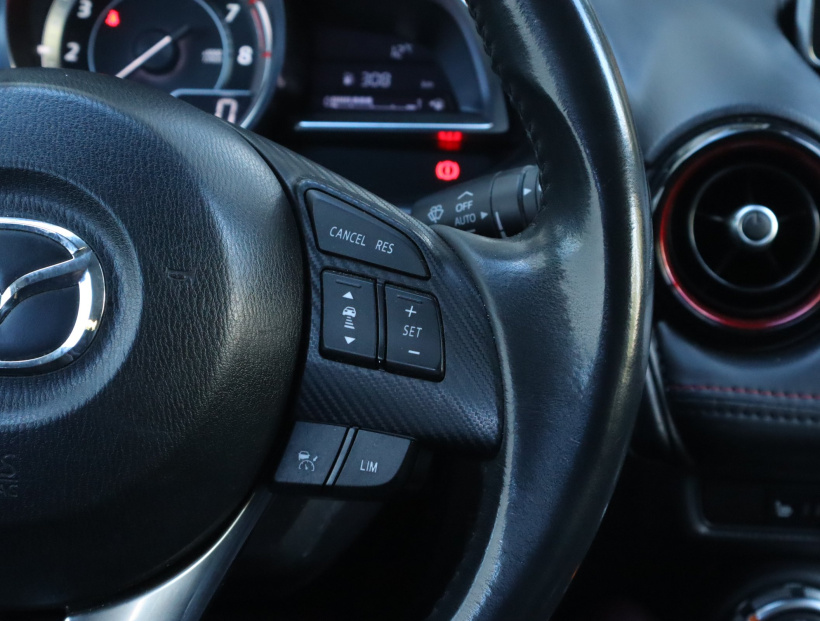 Mazda CX-3, 2015