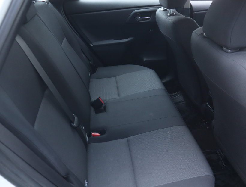 Toyota Auris, 2016