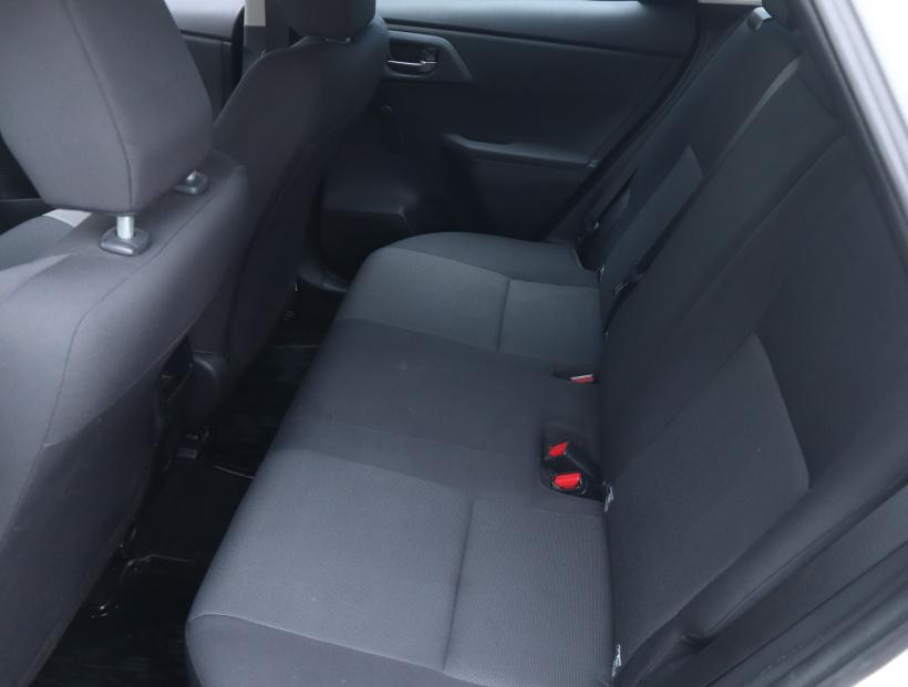 Toyota Auris, 2016