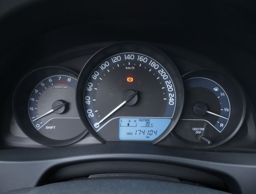 Toyota Auris, 2016