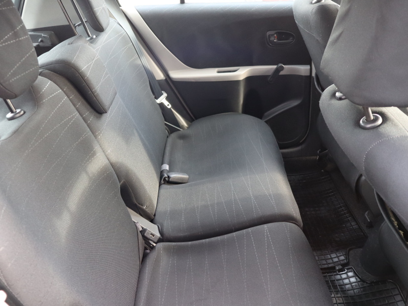 Toyota Yaris, 2006
