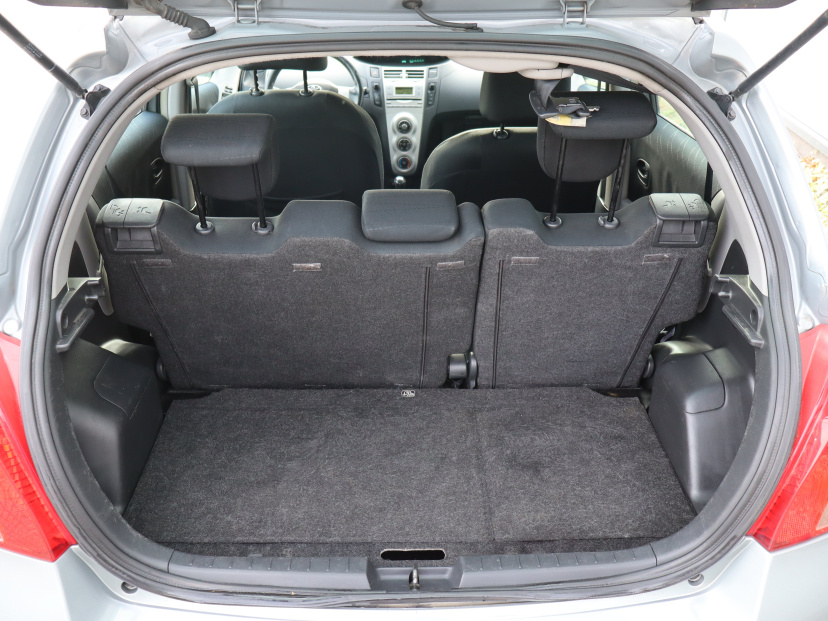 Toyota Yaris, 2006