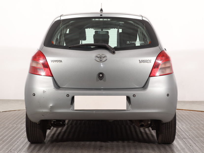 Toyota Yaris, 2006