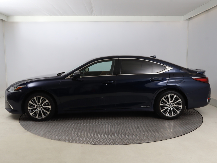 Lexus ES, 2019