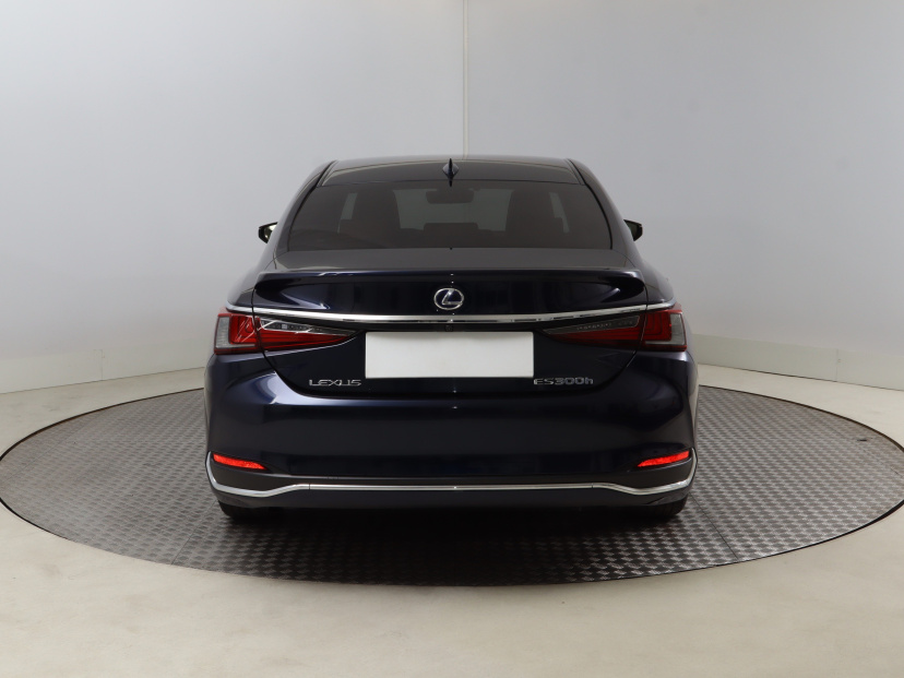 Lexus ES, 2019