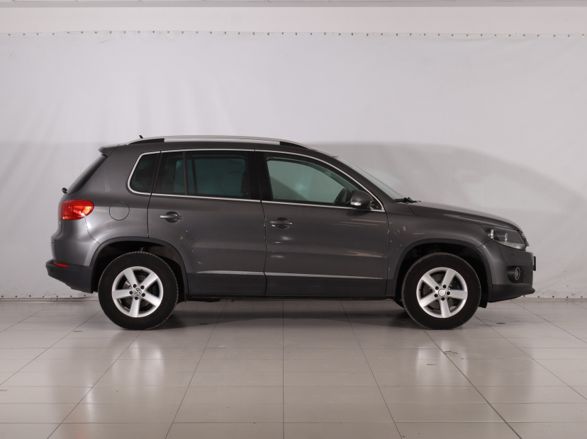 Volkswagen Tiguan, 2013