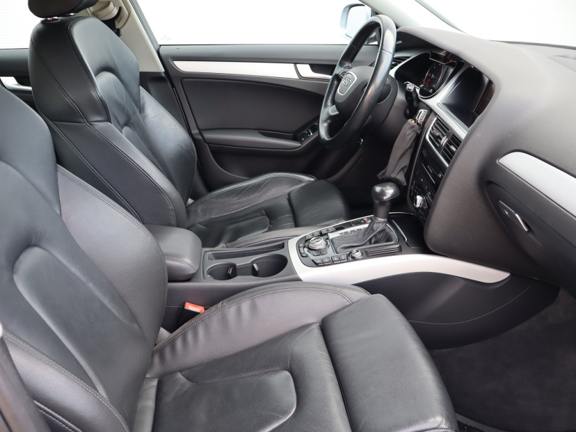 Audi A4, 2015