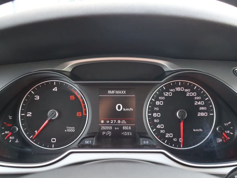 Audi A4, 2015