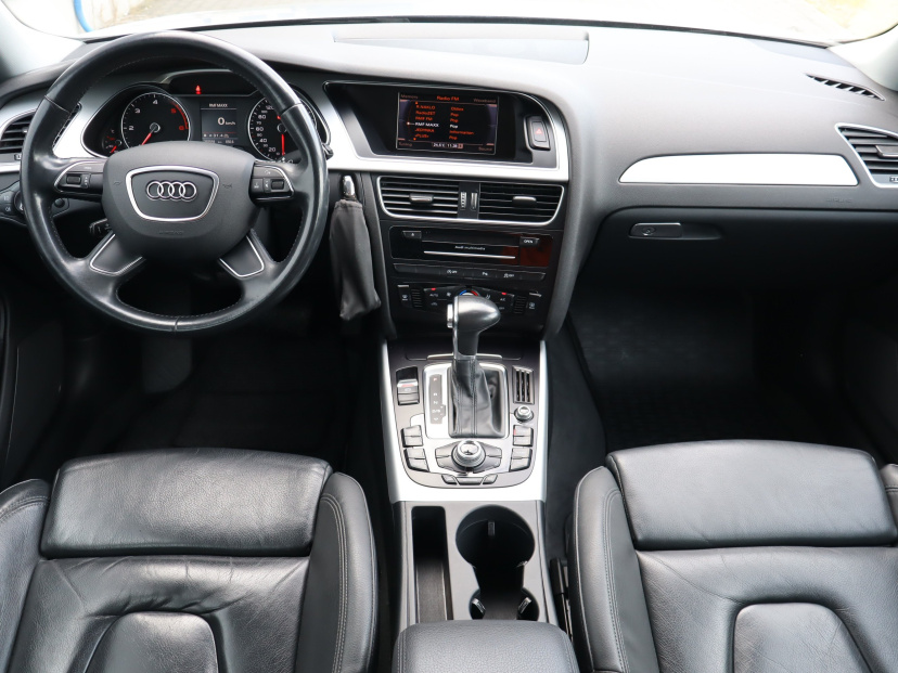 Audi A4, 2015