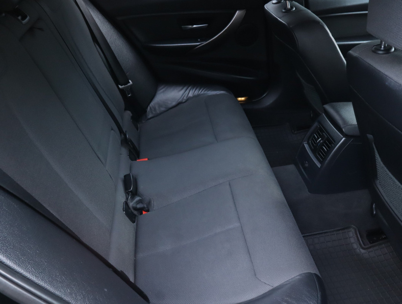BMW 3, 2013