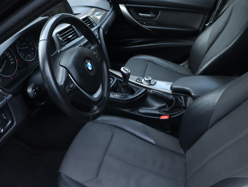 BMW 3, 2013