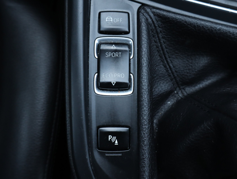 BMW 3, 2013