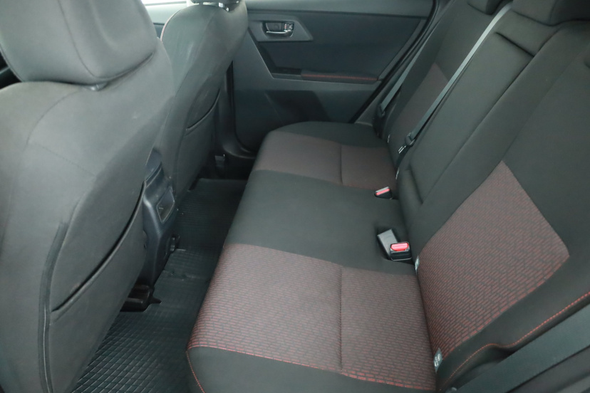 Toyota Auris, 2013