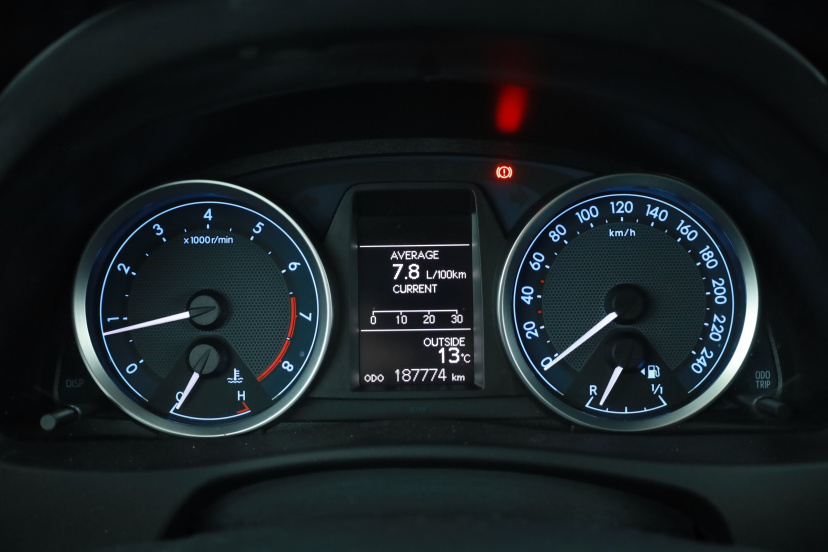 Toyota Auris, 2013