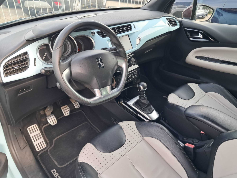 Citroen DS3, 2011