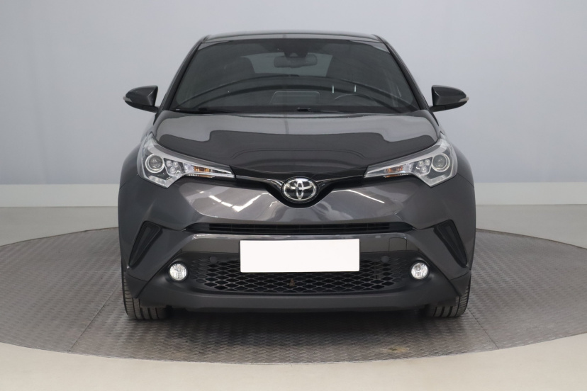 Toyota C-HR, 2018