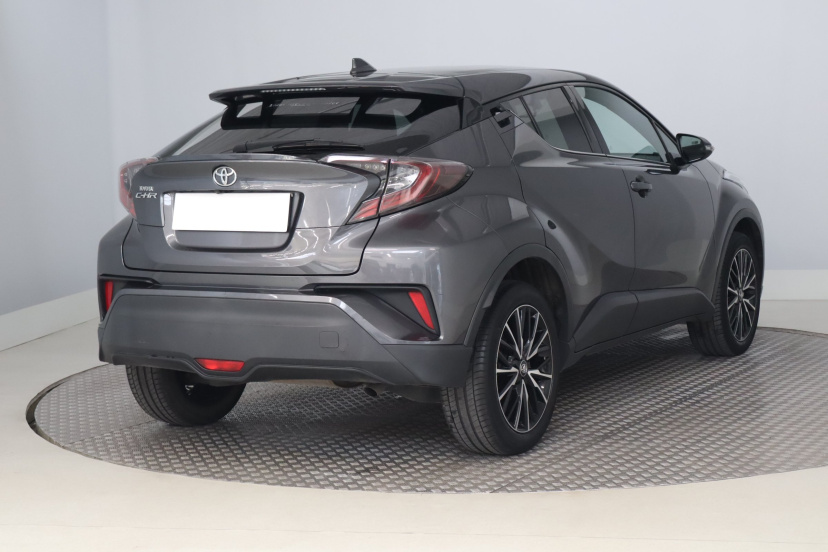 Toyota C-HR, 2018