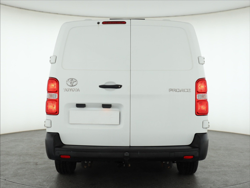 Toyota ProAce, 2017