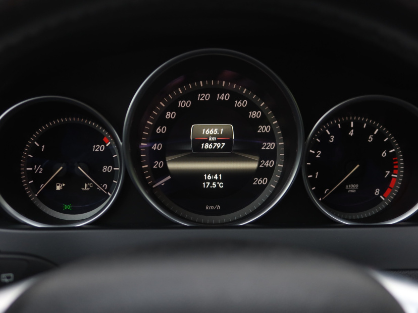 Mercedes-Benz C, 2012