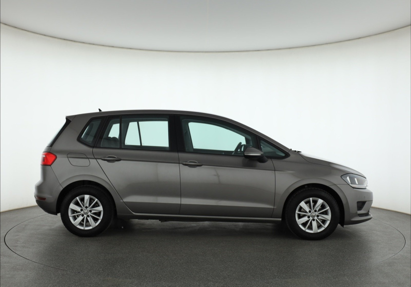 Volkswagen Golf Sportsvan, 2016