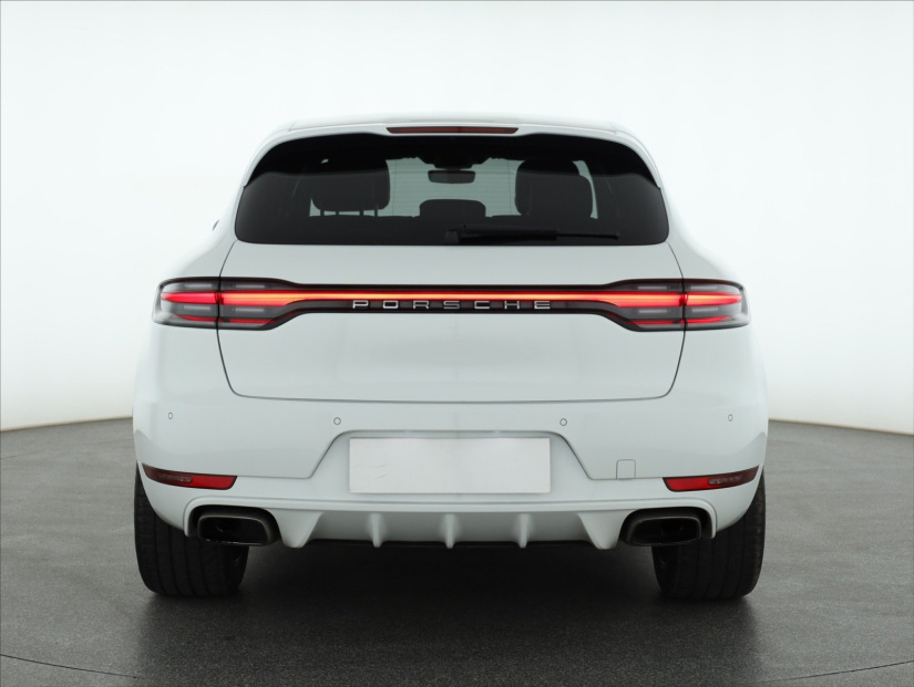 Porsche Macan, 2020