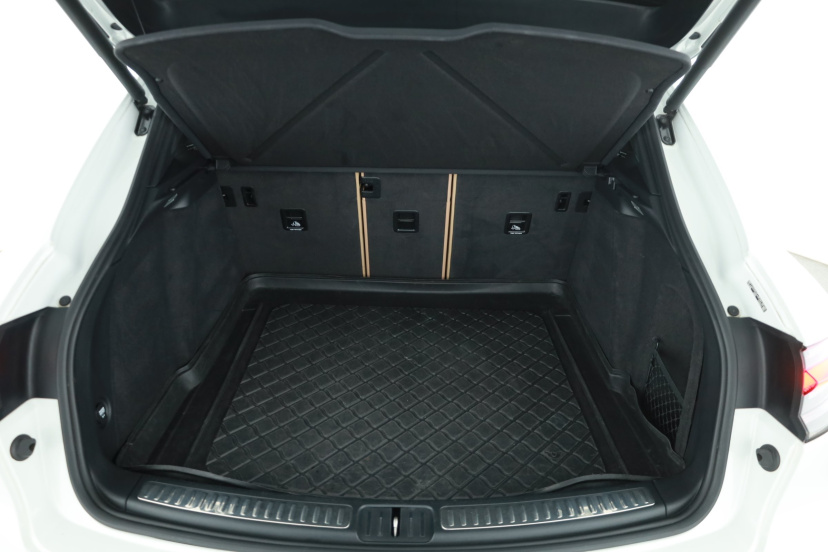 Porsche Macan, 2020