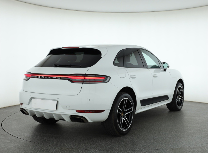 Porsche Macan, 2020