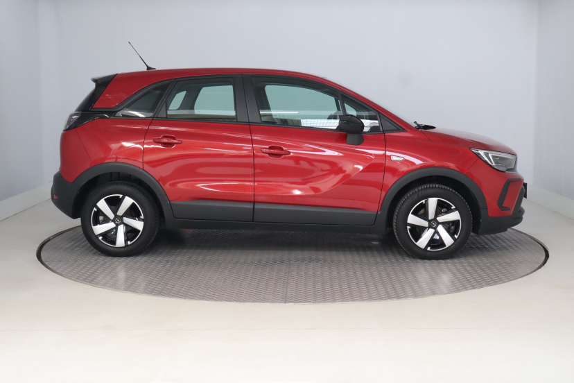Opel Crossland, 2024