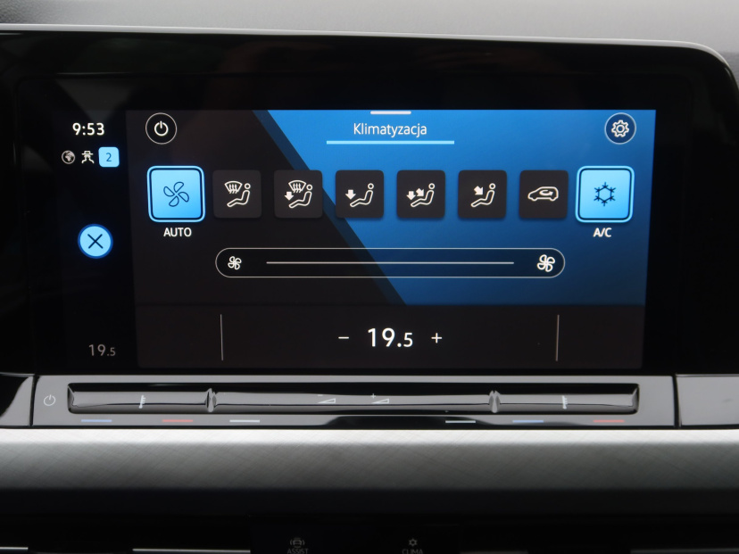 Volkswagen Golf, 2023