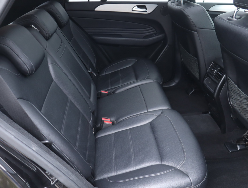 Mercedes-Benz GLE, 2016