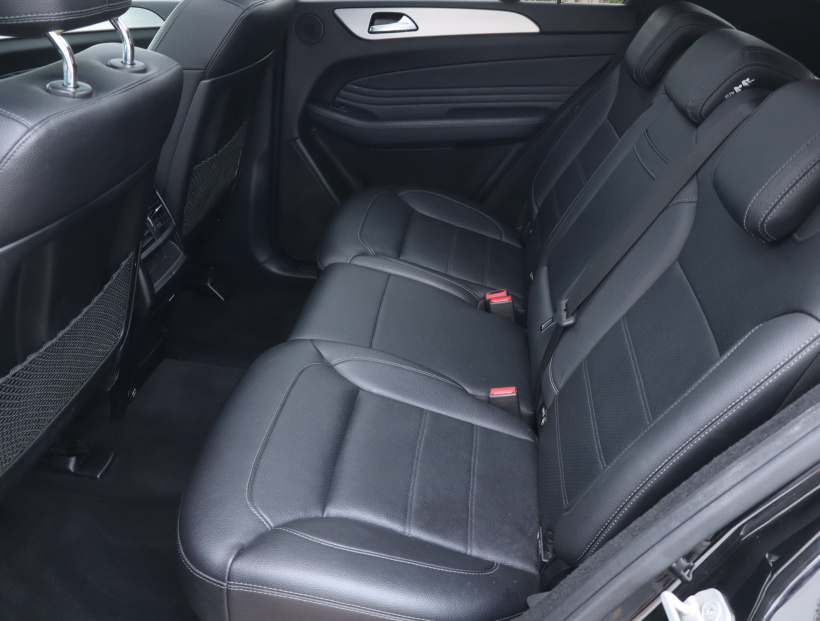 Mercedes-Benz GLE, 2016