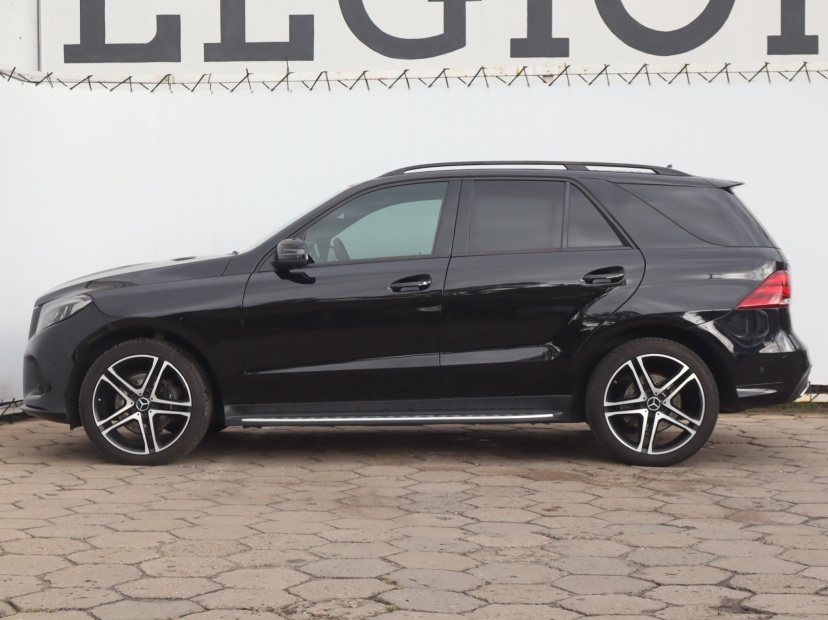 Mercedes-Benz GLE, 2016