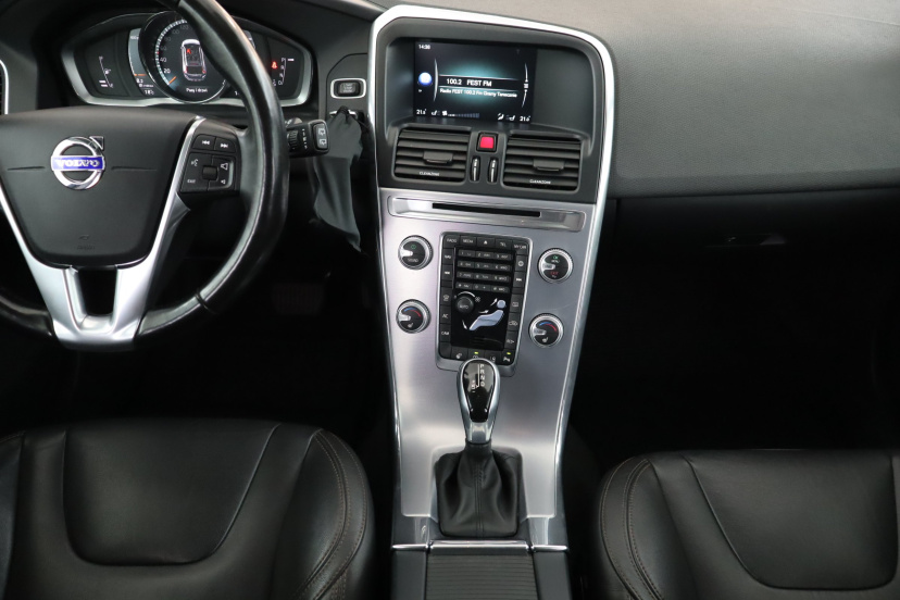 Volvo XC60, 2016