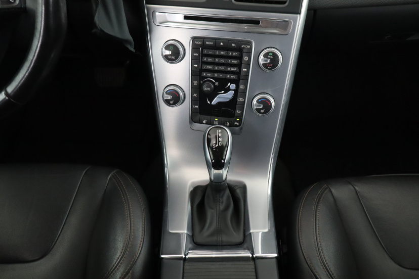Volvo XC60, 2016