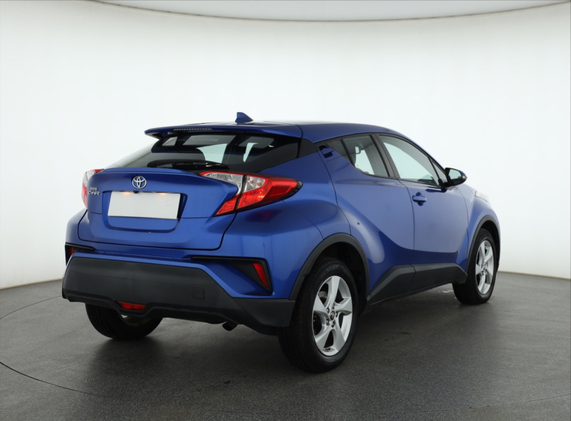 Toyota C-HR, 2018
