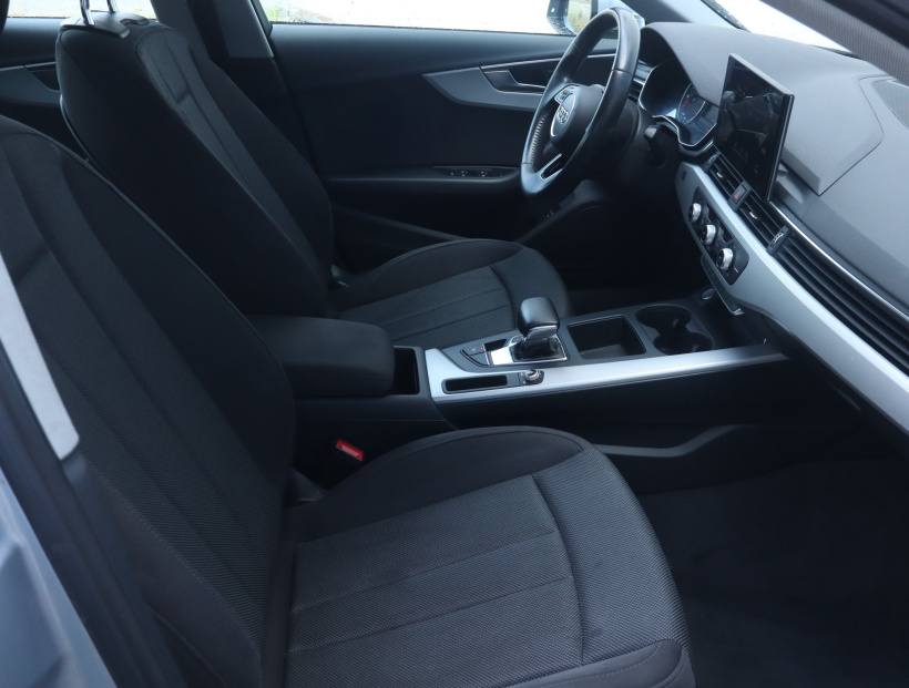 Audi A4, 2020