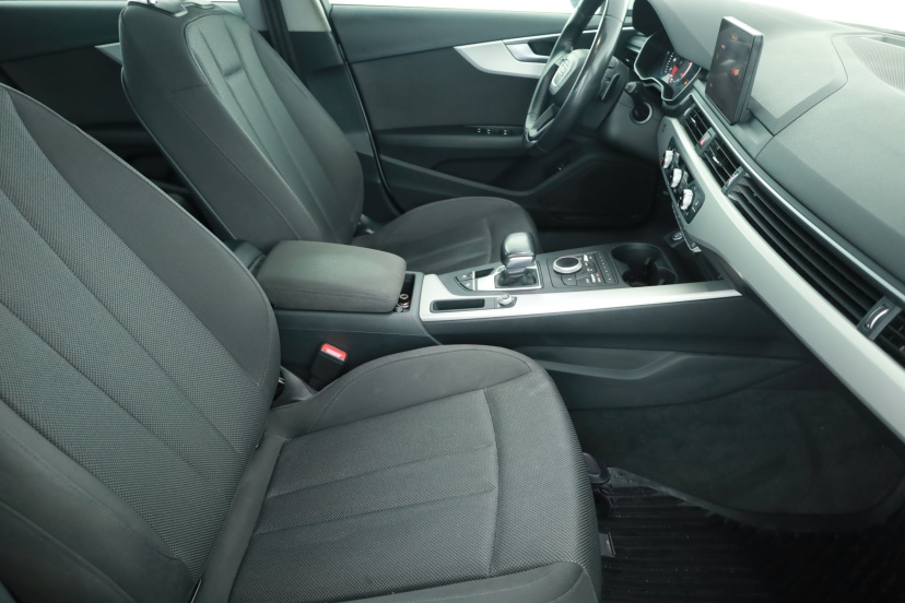 Audi A4, 2019