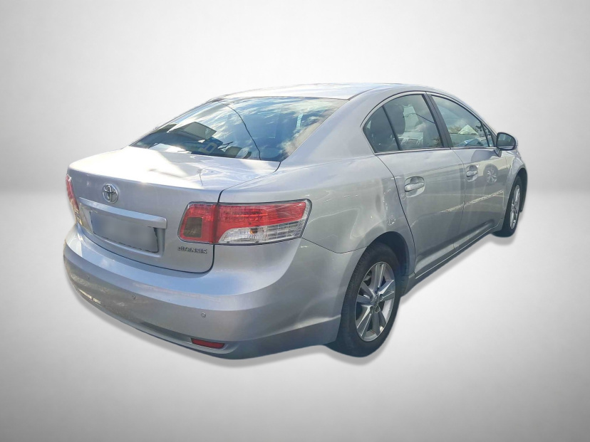 Toyota Avensis, 2011