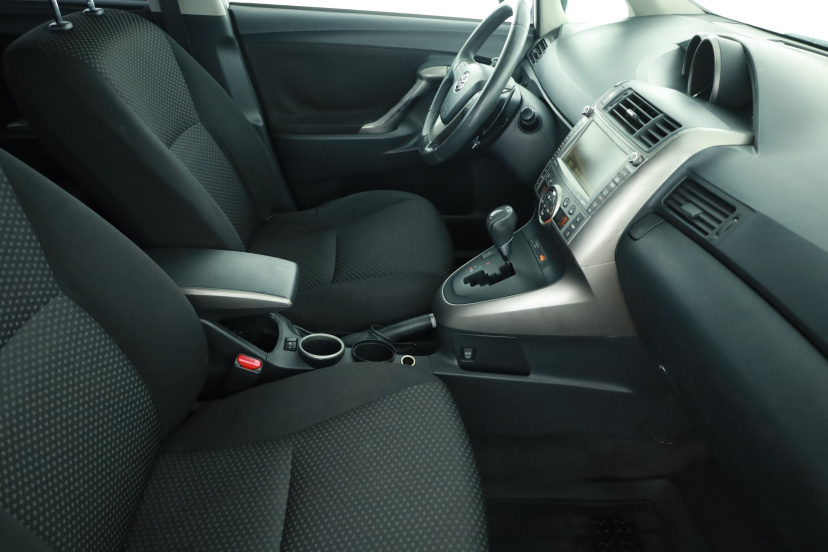 Toyota Verso, 2010
