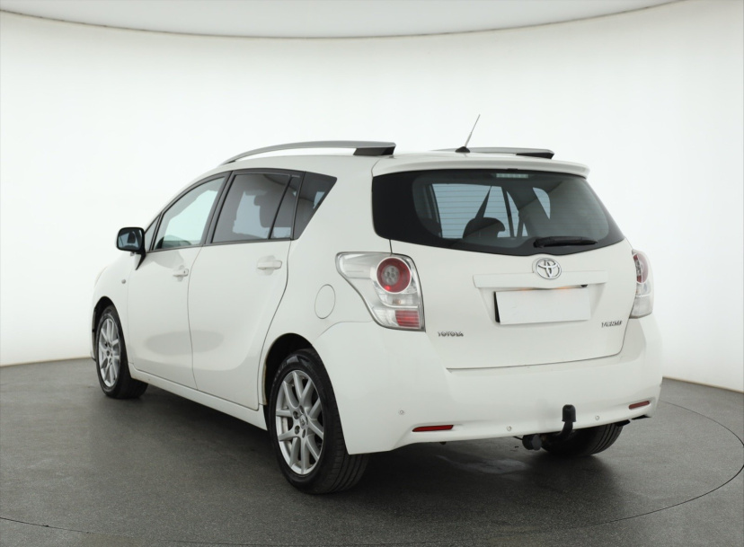 Toyota Verso, 2010